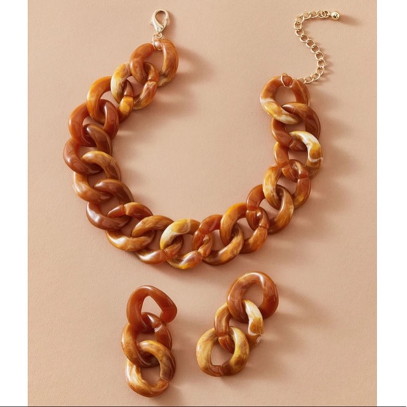 LAST 1! Tortoiseshell Resin Necklace & Earrings
